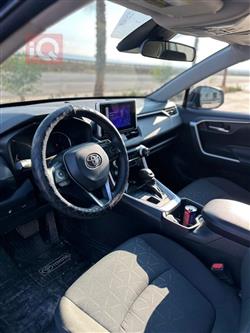 تۆیۆتا ڕاڤ 4